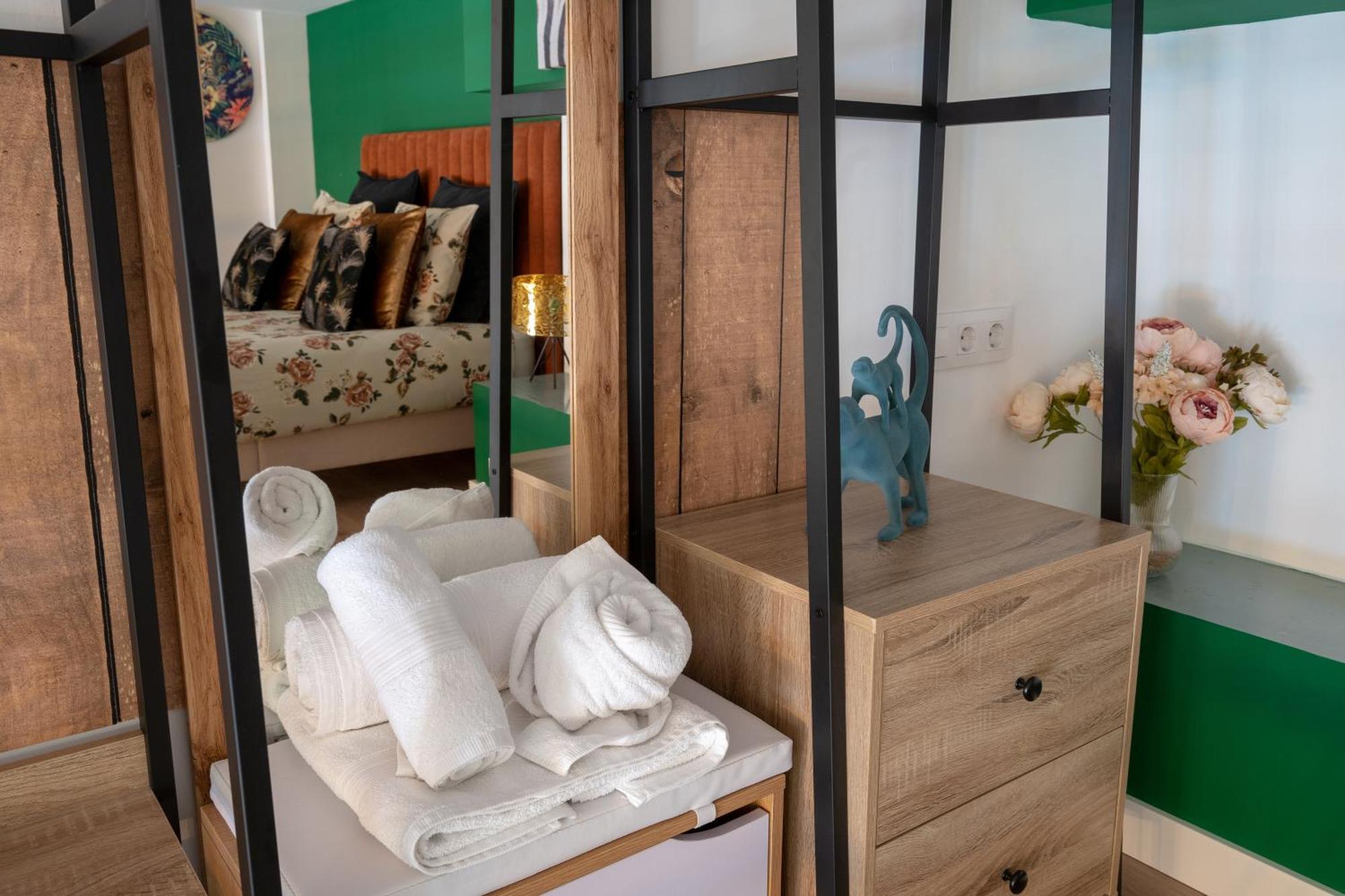 Bel Appartement A Etrener Proche De La Plage Valenza Esterno foto